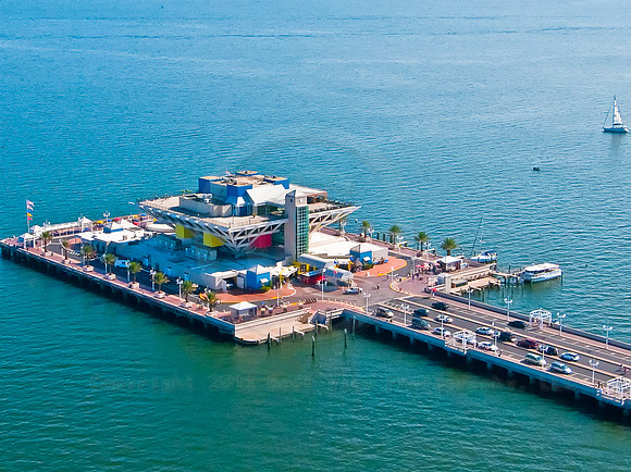 St Petersburg Pier-1006